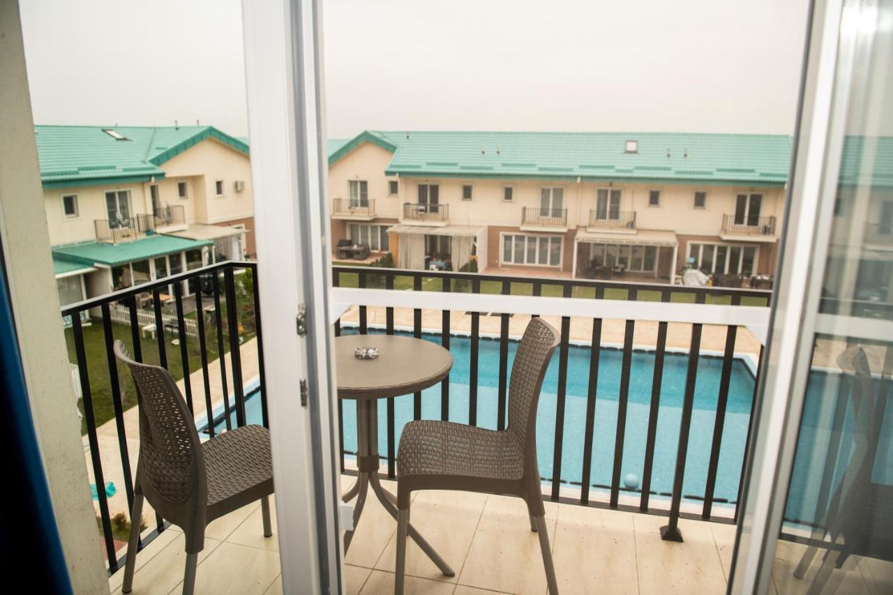 Raphael Apartment North Bucharest Cosmopolis Stefanestii de Jos Luaran gambar