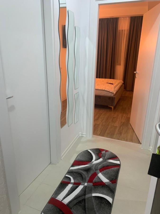 Raphael Apartment North Bucharest Cosmopolis Stefanestii de Jos Luaran gambar